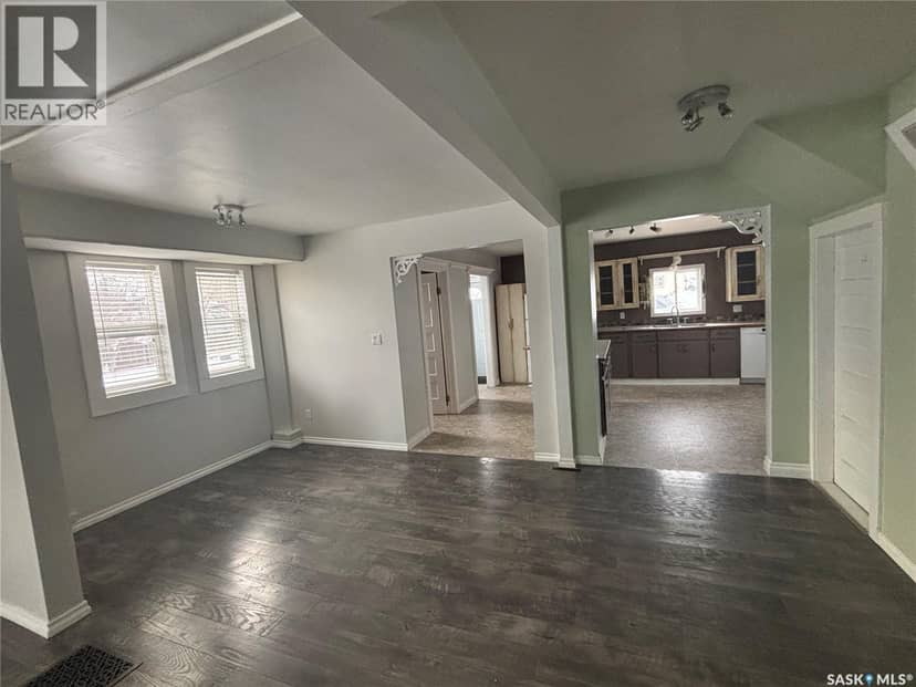 331 3rd AVENUE W — photo 11 of 27