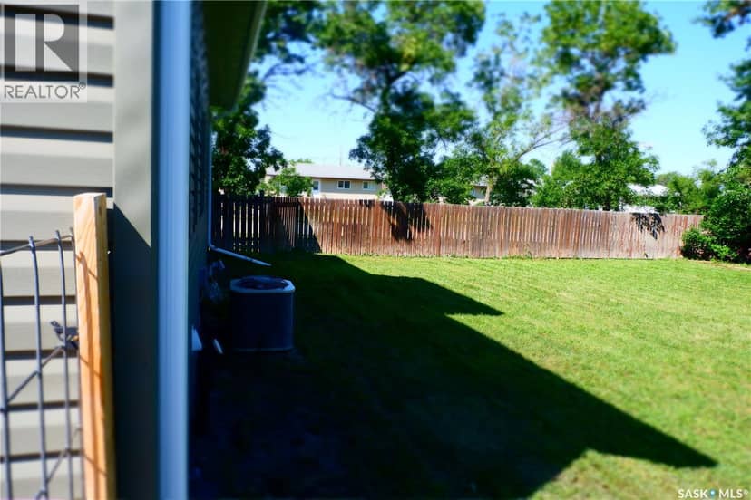 331 3rd AVENUE W — photo 26 of 27
