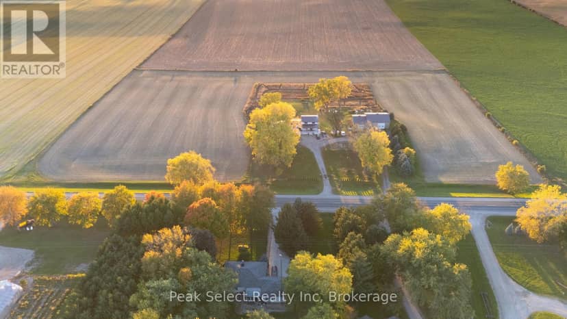 1982 Road 163, Perth South
