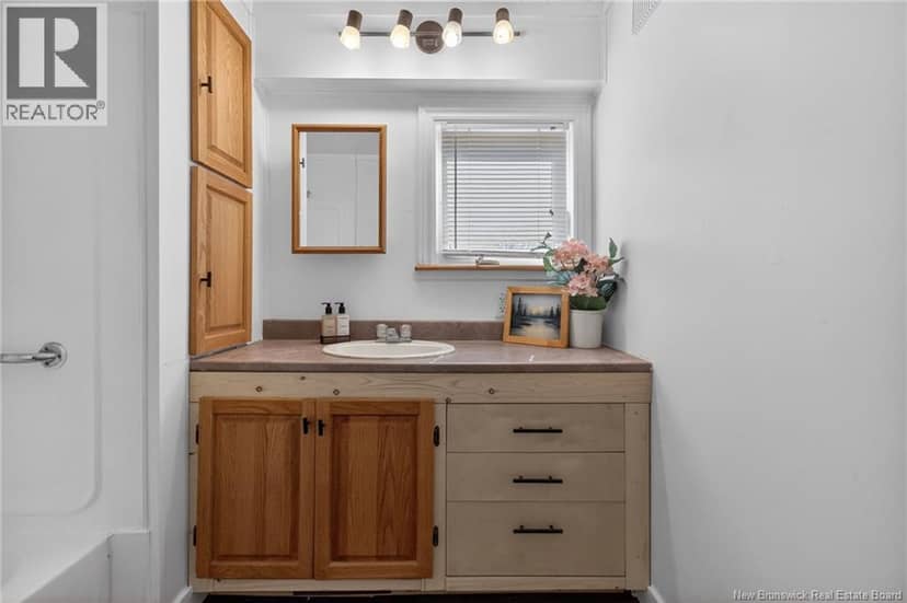 84 Biddington — photo 18 of 30
