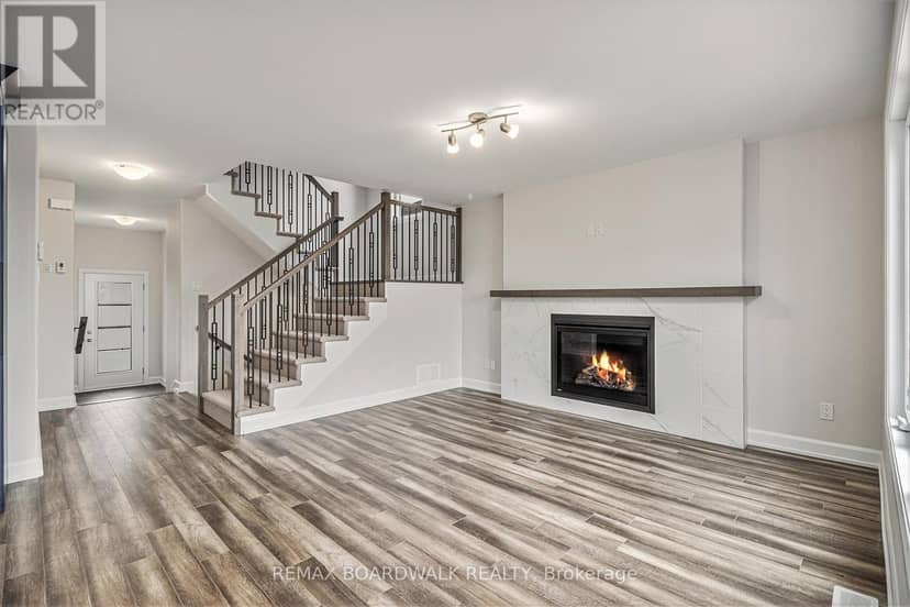 481 Falcon Lane — photo 2 of 19
