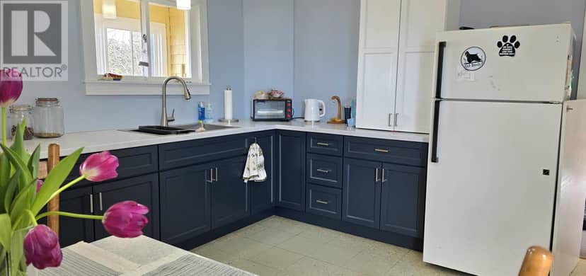 989 Canoe Cove Road — photo 5 of 34