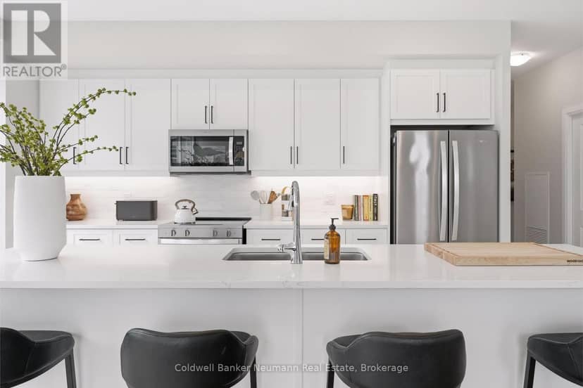 813 - 1882 Gordon Street — photo 10 of 40
