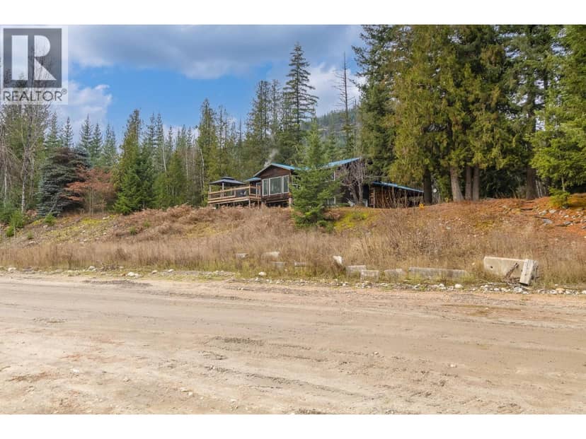 5487 Prosh Frontage Road, Malakwa, photo 4