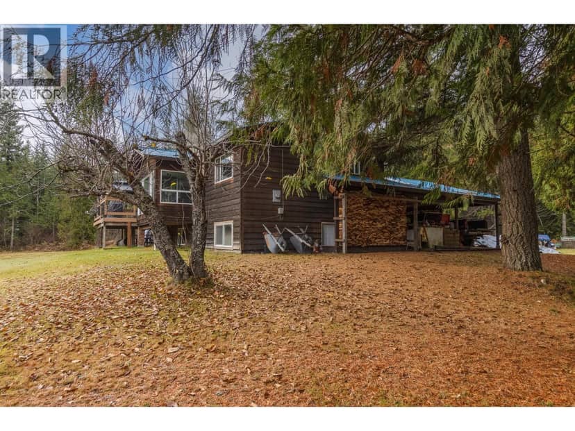 5487 Prosh Frontage Road, Malakwa, photo 8