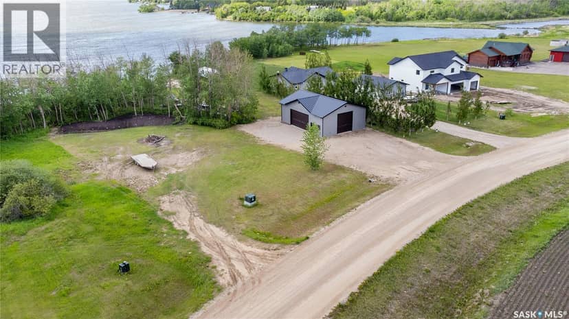 39 Pape DRIVE — photo 2 of 40