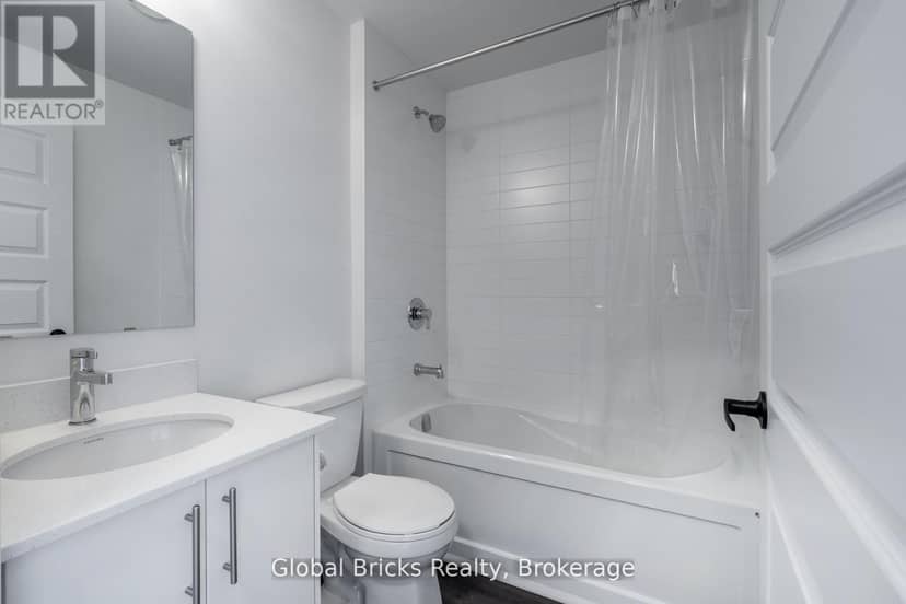 313 - 103 Roger Street — photo 24 of 29