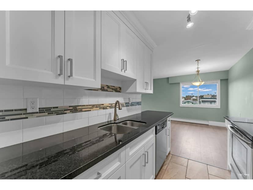 322 17707 57A AVENUE, Surrey, photo 3
