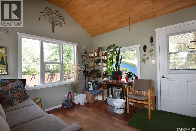621 Pine DRIVE — photo 9 of 40