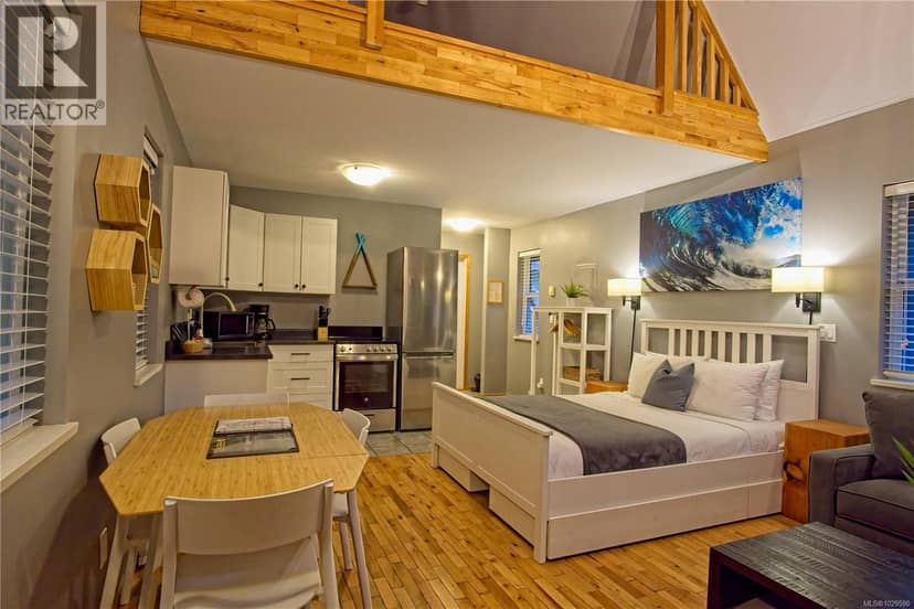 23 1039 Tyee Terr — photo 1 of 10