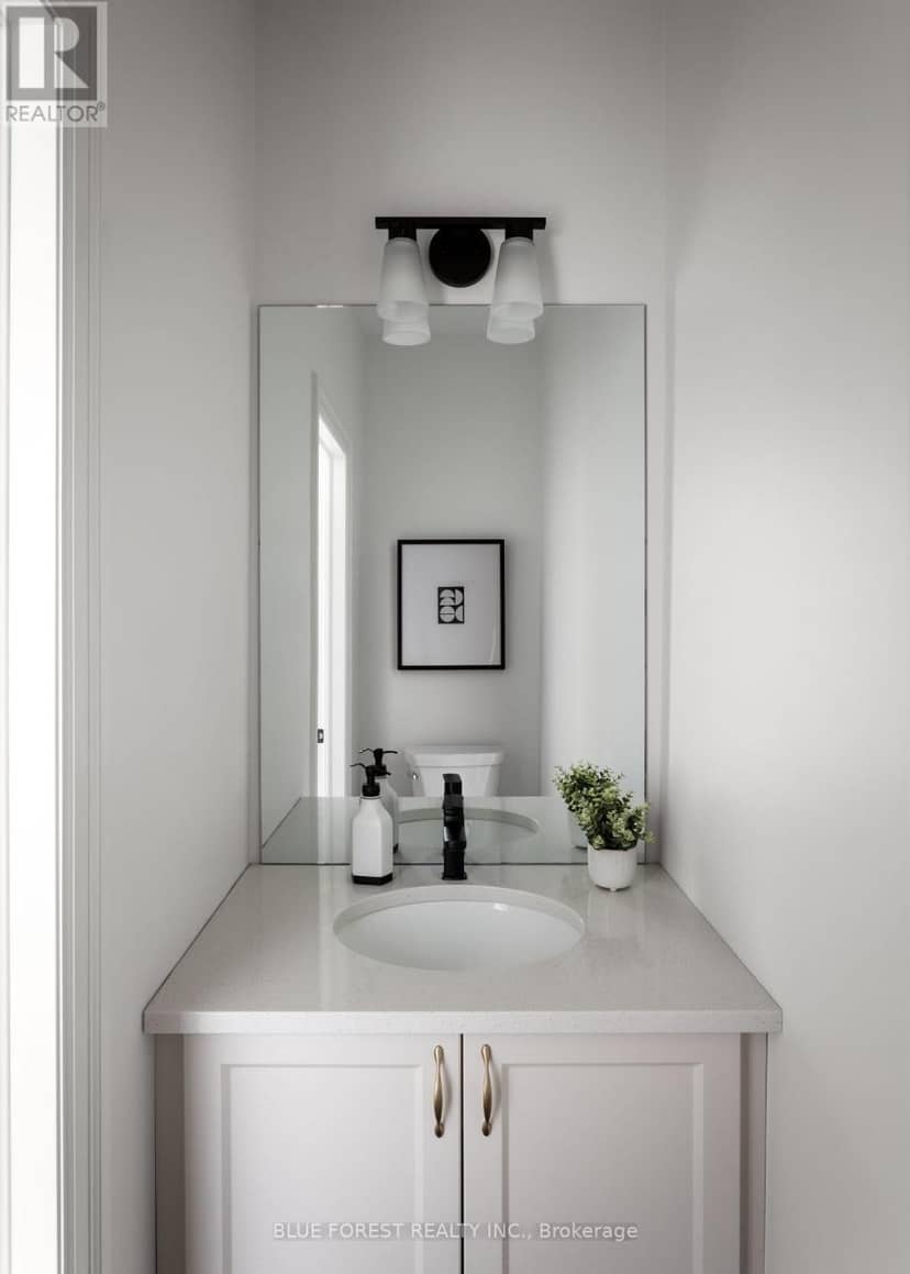 325 Harvest Lane — photo 9 of 14