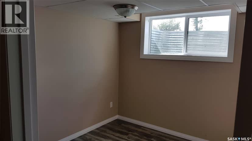 1 201 Carlyle AVENUE, Carlyle, photo 7