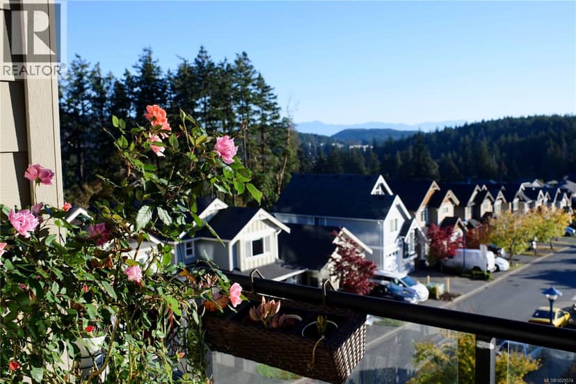 312 1145 Sikorsky Rd, Langford