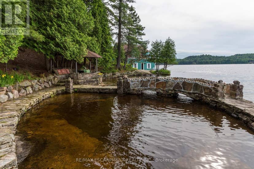 0 Crown Island Island — photo 23 of 40