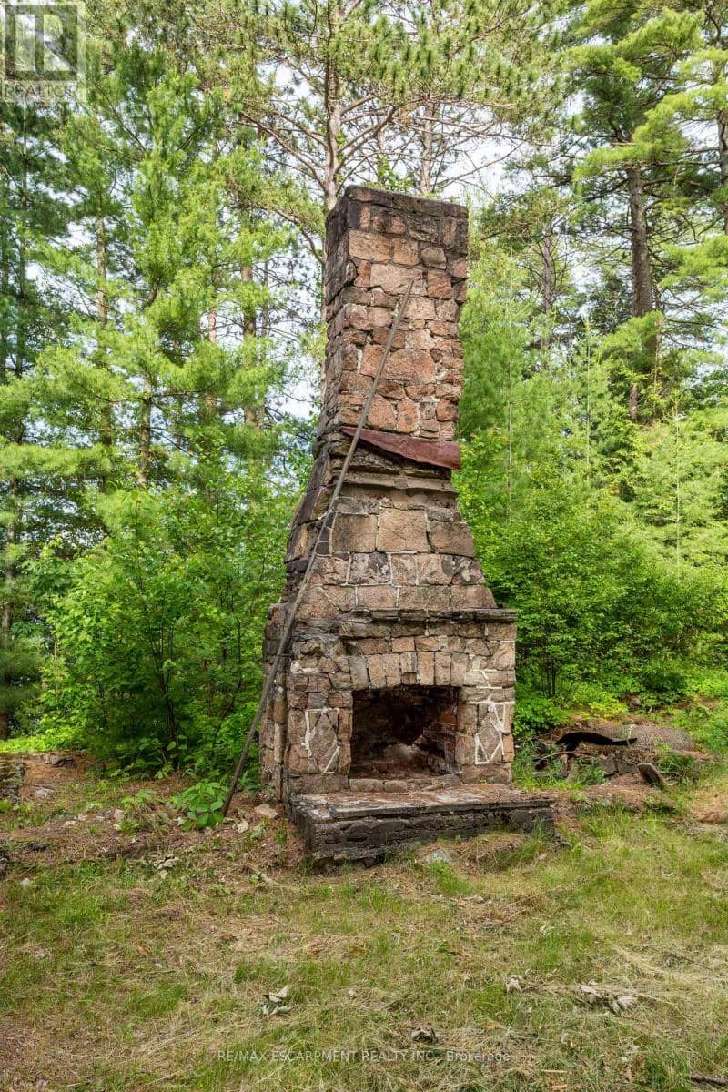 0 Crown Island Island — photo 31 of 40