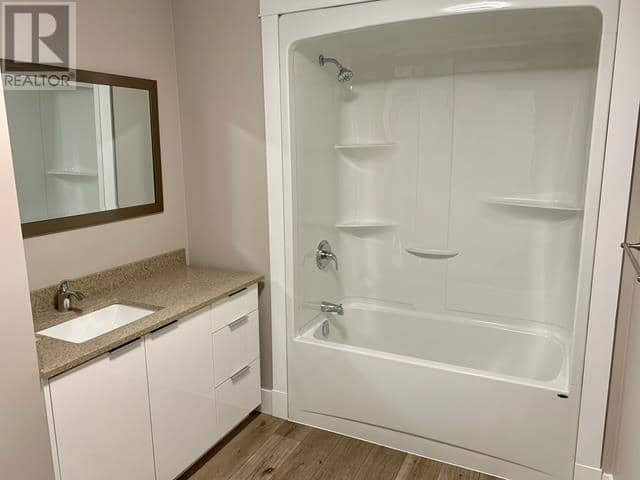 1592 Warren Grove Road, Cornwall, photo 5