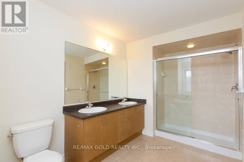 137 Inspire Boulevard — photo 12 of 12