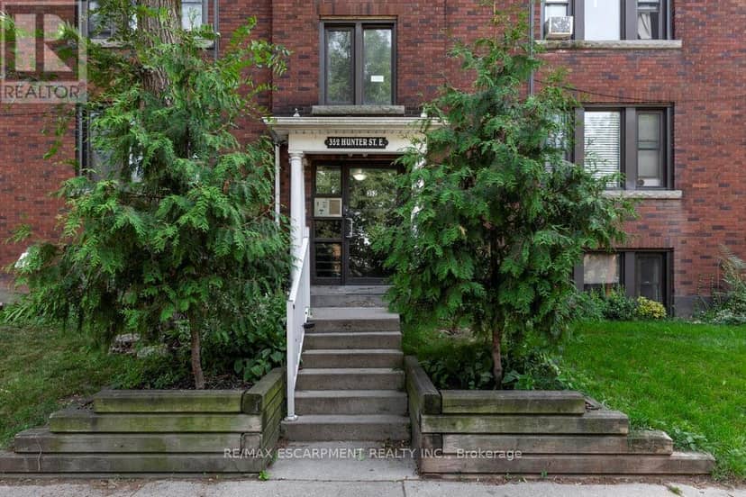 1 - 352 Hunter Street E — photo 2 of 7