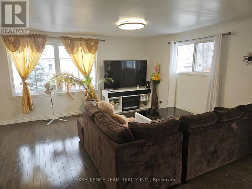 2 Bellamy Street — photo 14 of 40