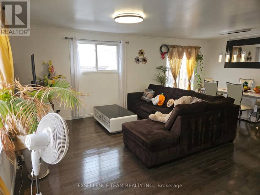 2 Bellamy Street — photo 15 of 40
