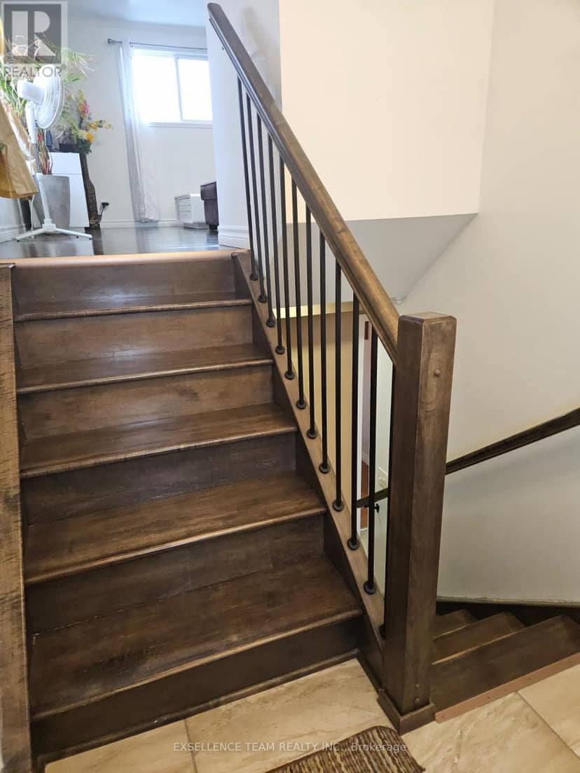 2 Bellamy Street — photo 8 of 40