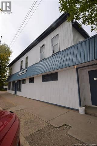 400 Howe Avenue E — photo 14 of 26