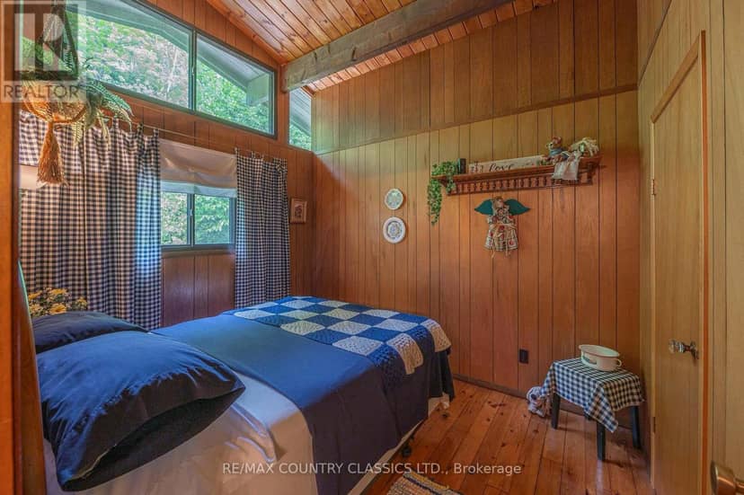 217 Moffat Road — photo 33 of 40