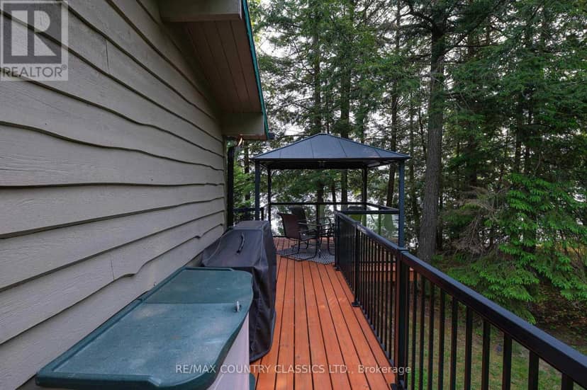 217 Moffat Road — photo 5 of 40