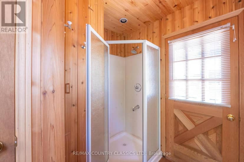 22 Chandos Lk Balmer Island — photo 27 of 40