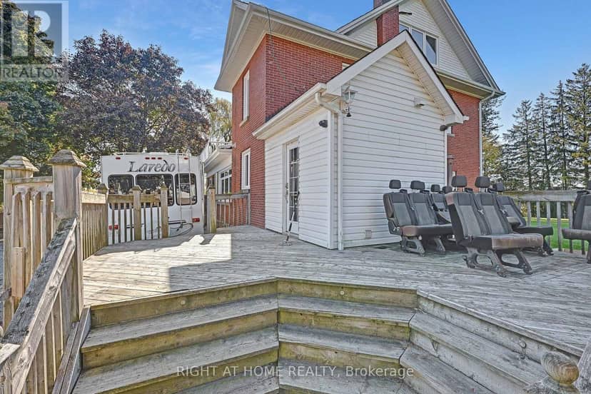 680 Winchester Road W — photo 15 of 24