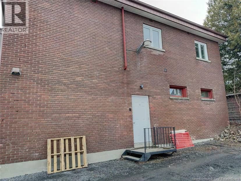 59 QUEEN Street, Edmundston, photo 3