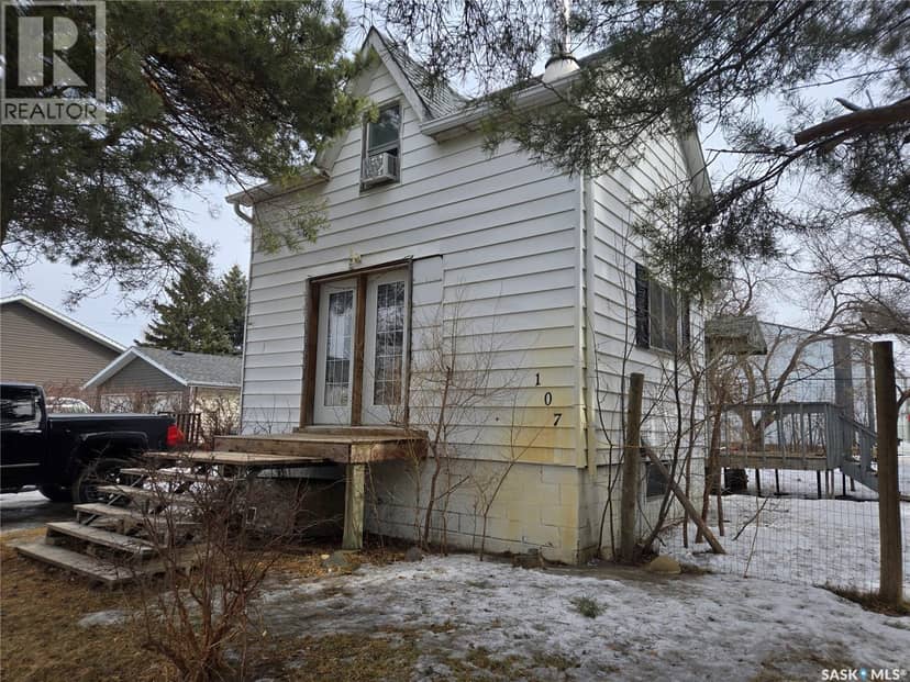 107 Van Horne STREET — photo 3 of 14