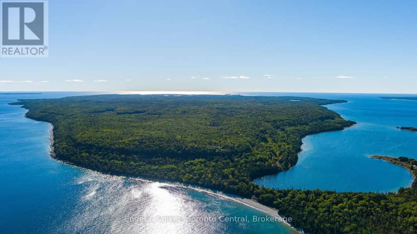 Fitzwilliam Island — photo 4 of 24