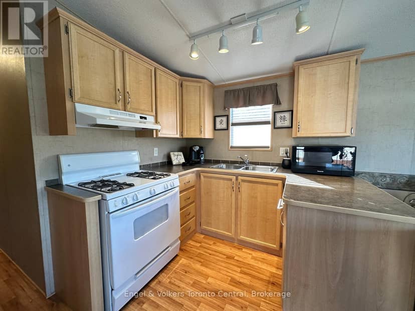 T103 - 7489 Sideroad 5 E, Wellington North, photo 7