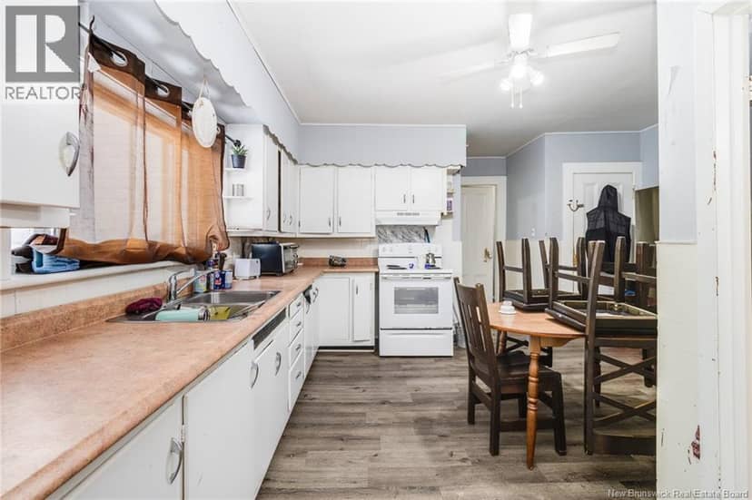204 Duke Street — photo 3 of 26