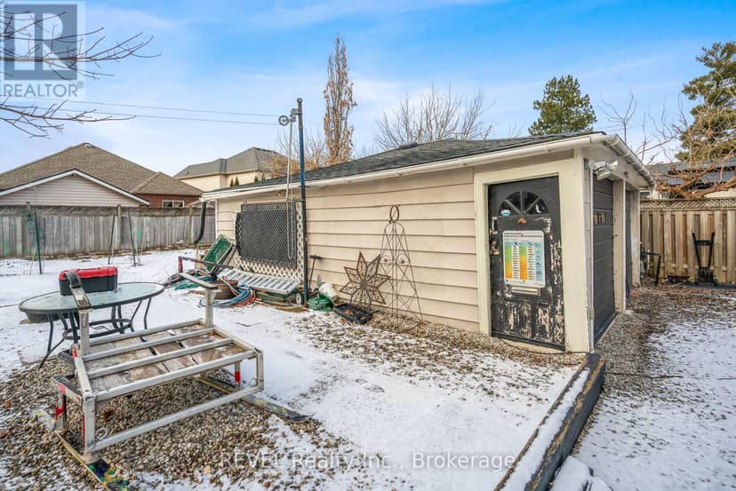 18 Valley Road — photo 12 of 16