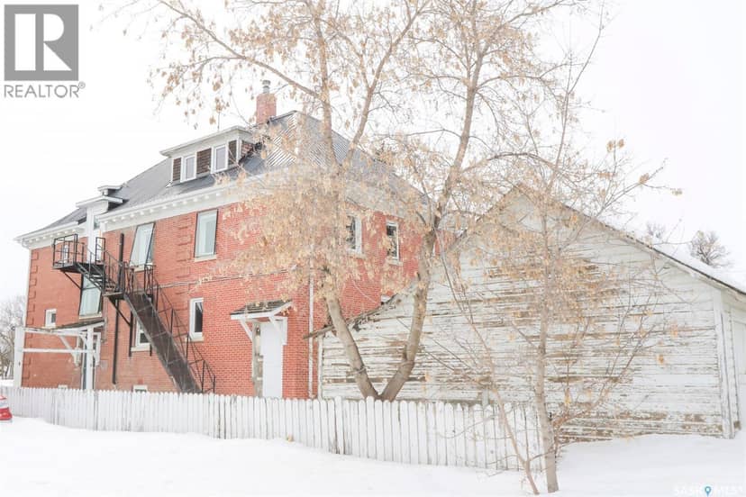 27 Dunlop STREET E — photo 2 of 4
