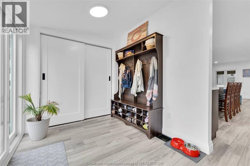 6 St Marie STREET — photo 13 of 32