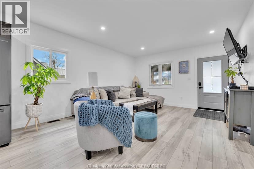 6 St Marie STREET — photo 9 of 32