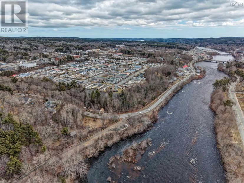 726 LaHave Street — photo 1 of 11