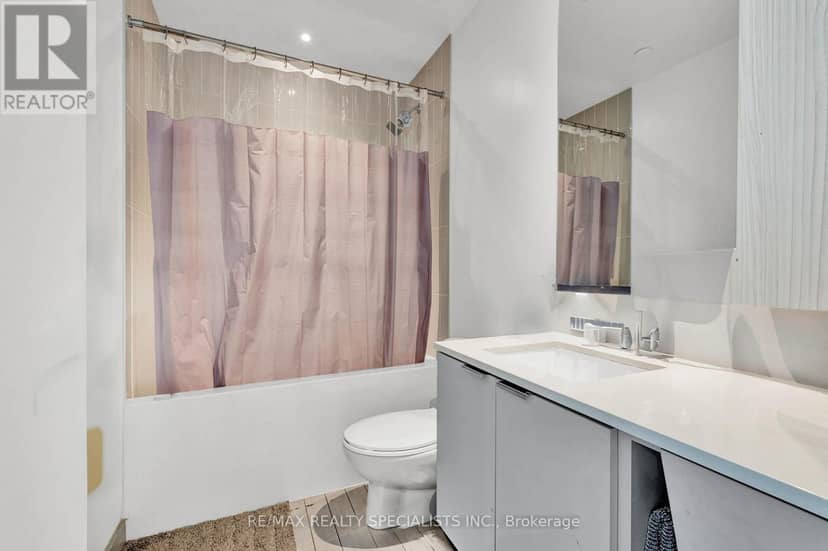 321 - 3883 Quartz Road — photo 16 of 25