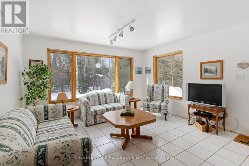 2411 Soyers Lake Road N, Dysart et al, photo 5