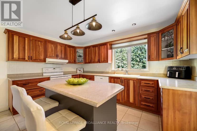 2597 North Campbell Road — photo 11 of 40