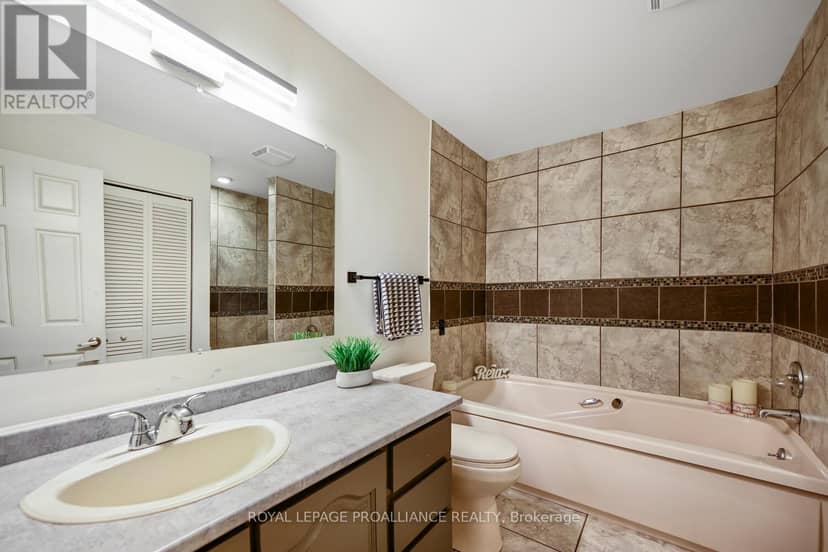 2597 North Campbell Road — photo 14 of 40