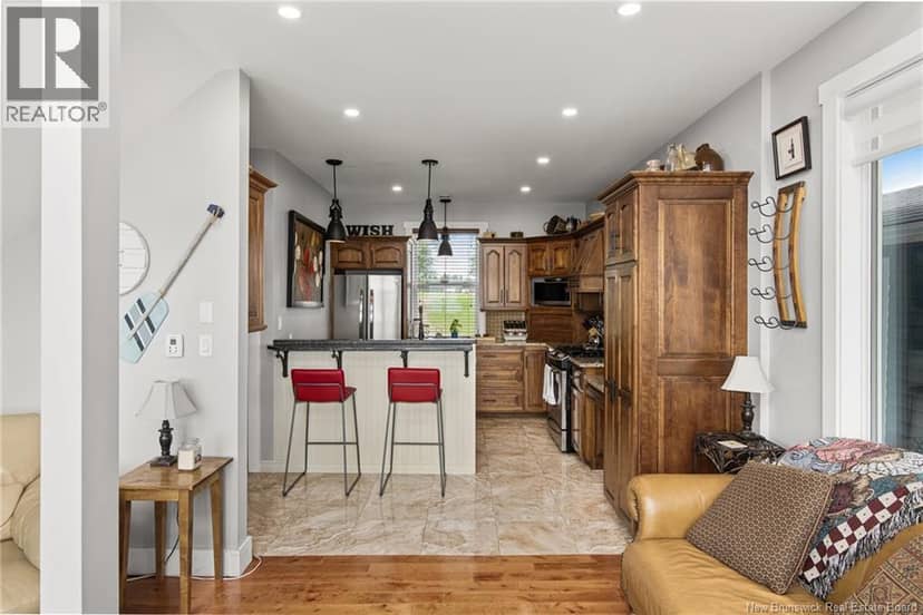 298 Pointe Des Georges — photo 11 of 40