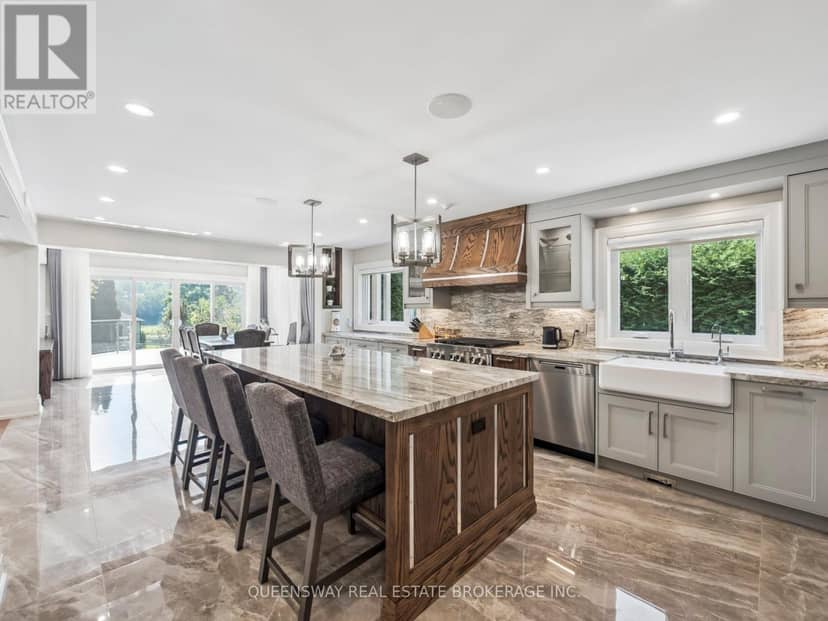 109 Woodriver Bend — photo 11 of 40