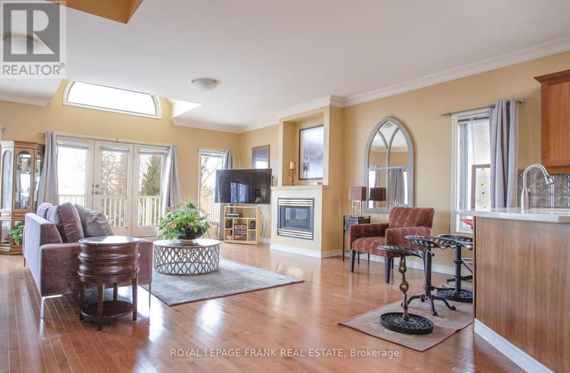 2940 Lakeview Boulevard — photo 10 of 26