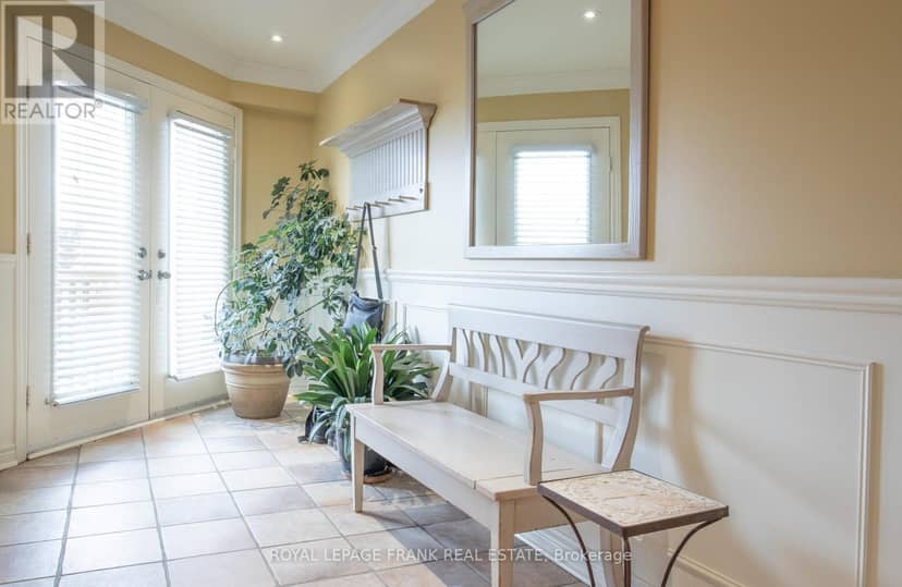 2940 Lakeview Boulevard — photo 3 of 26