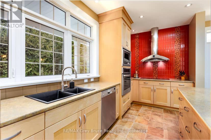 90 Greenough Point Road — photo 10 of 40