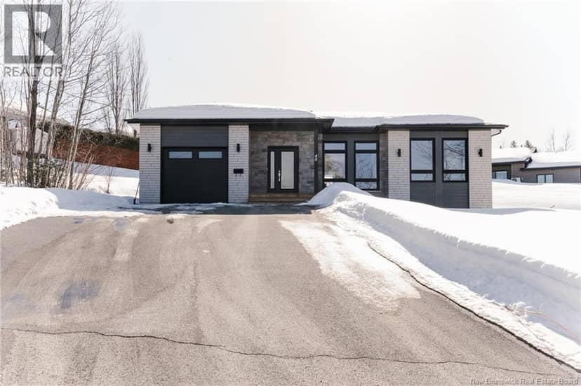 48 Mgr-Roy Avenue, Edmundston, photo 3